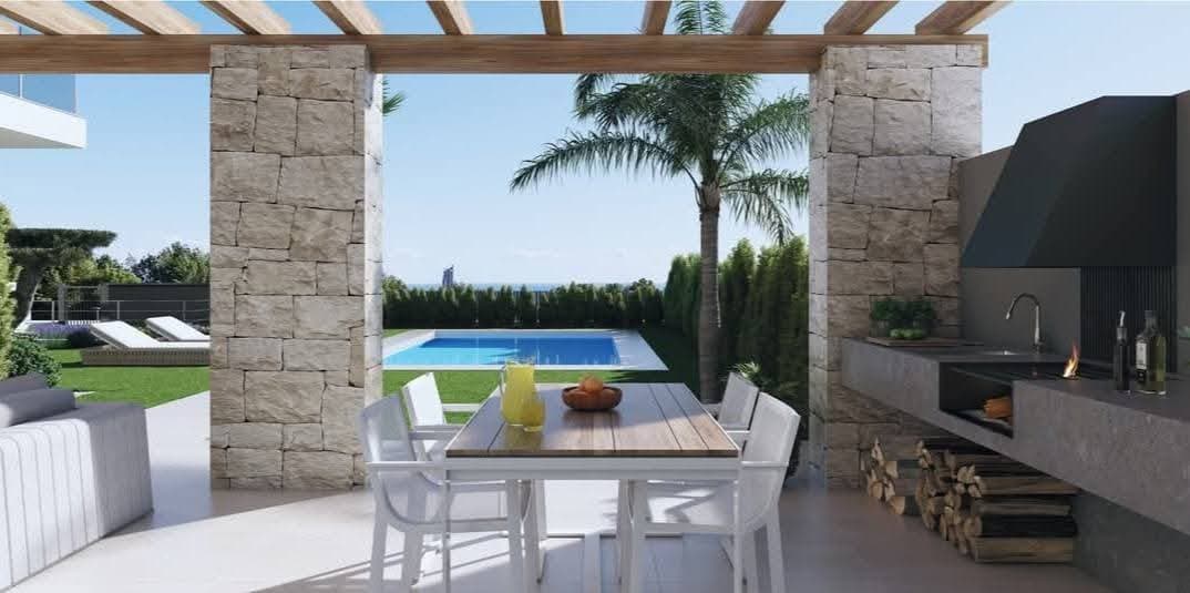 Oberhalb von Benidorm, in Sierra Cortina, warten 5-Sterne-Luxusvillen auf ihre neuen Besitzer!